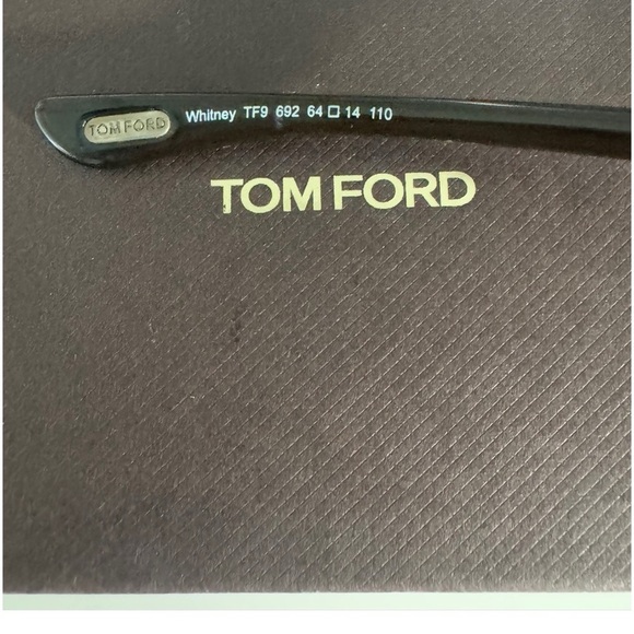 TOM FORD Cara 56MM Gradiant Lens UV Protection Square Sunglasses Brown New - Picture 13 of 13